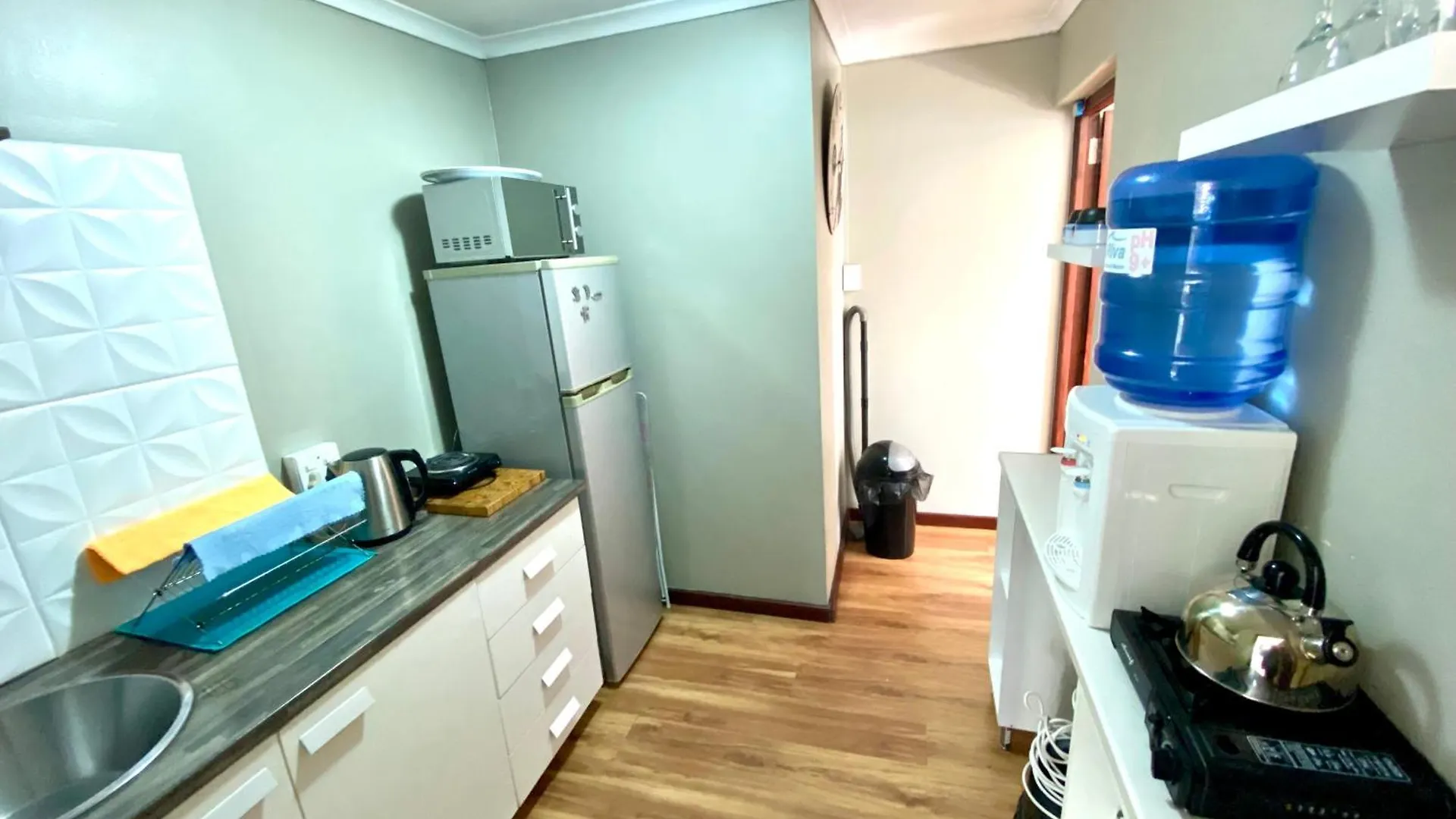 Azura Sleep Brackenfell Apartment